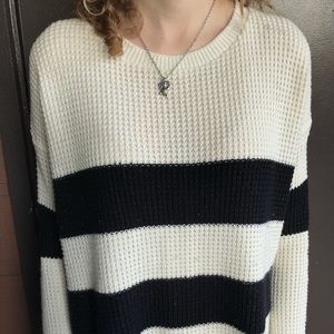 Long sleeve striped oversized shirt!